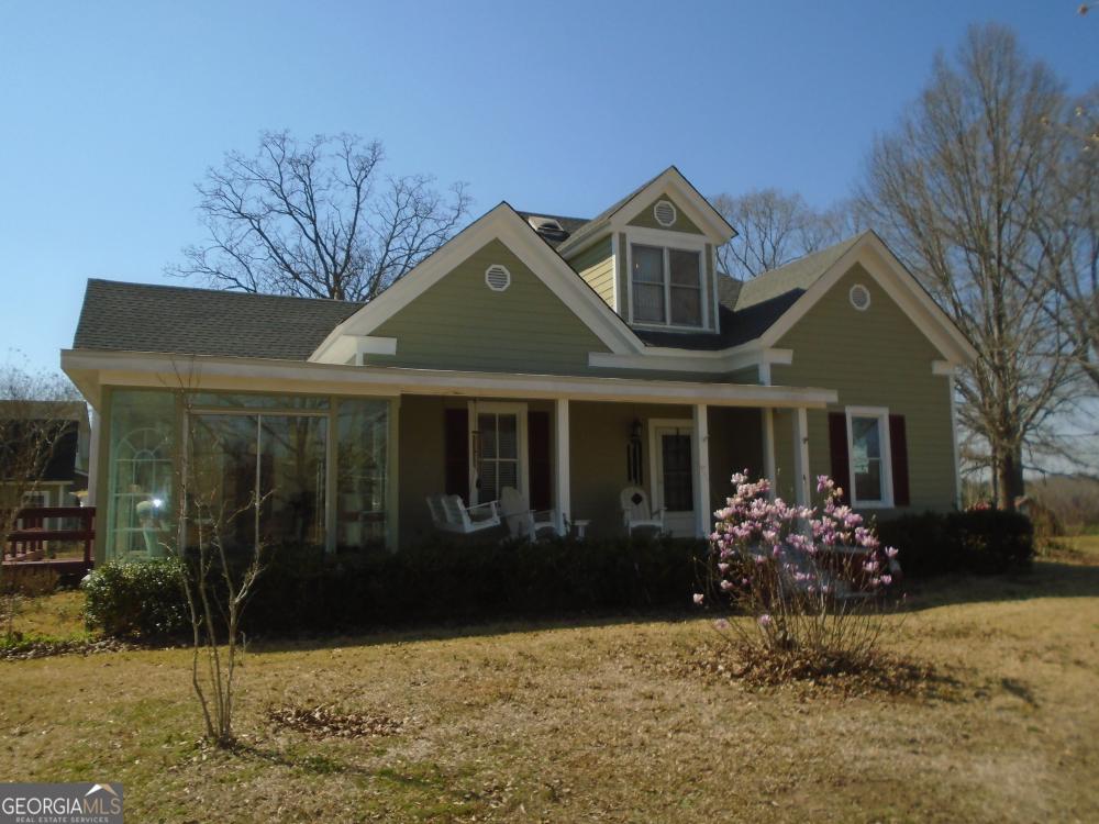 Currently Displayed Property Photo