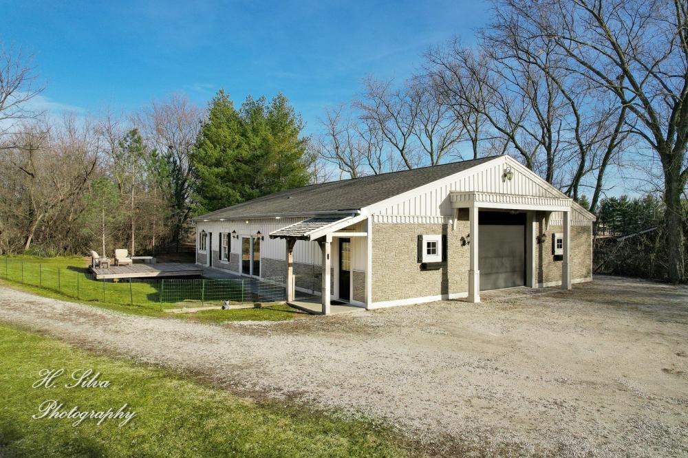 Currently Displayed Property Photo