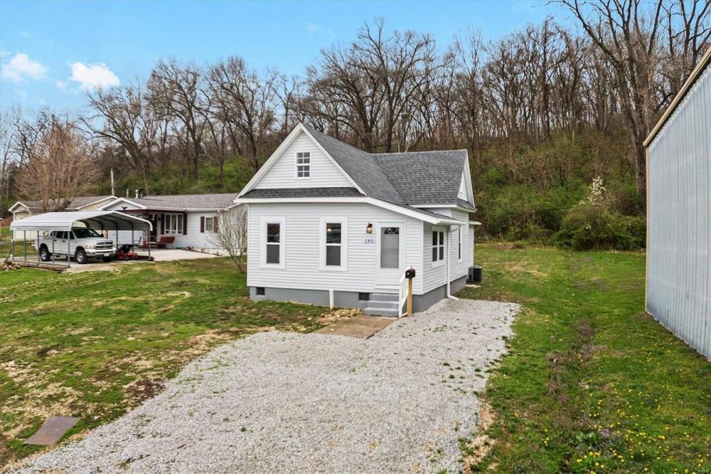 Currently Displayed Property Photo