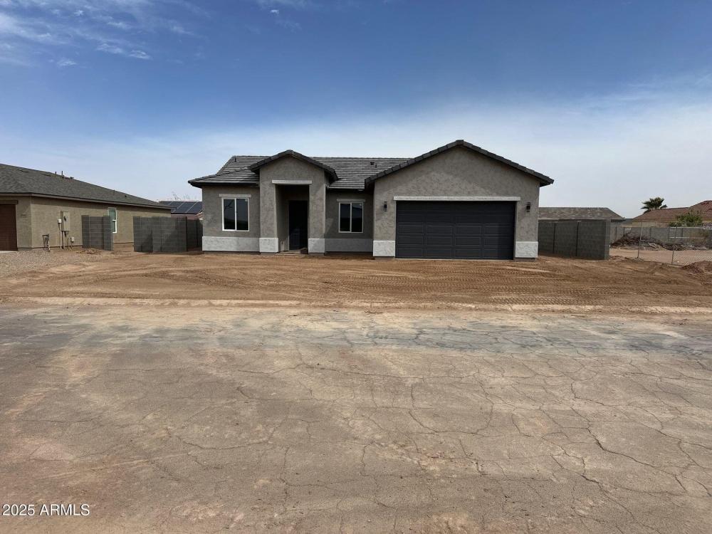 Currently Displayed Property Photo