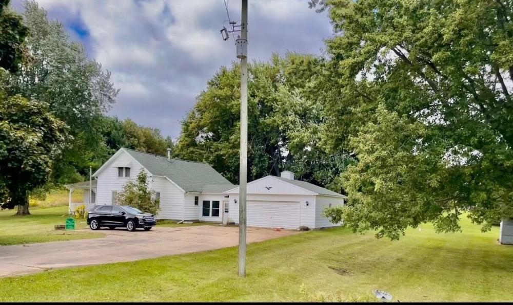 Currently Displayed Property Photo