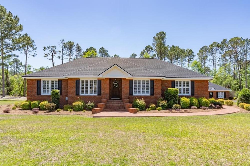 Currently Displayed Property Photo