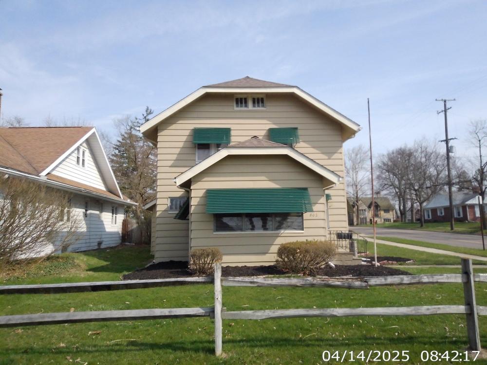 Currently Displayed Property Photo
