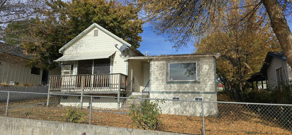 Currently Displayed Property Photo