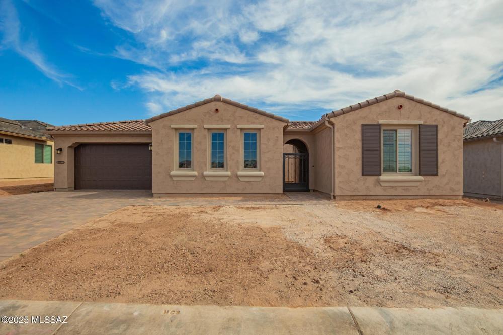 Currently Displayed Property Photo