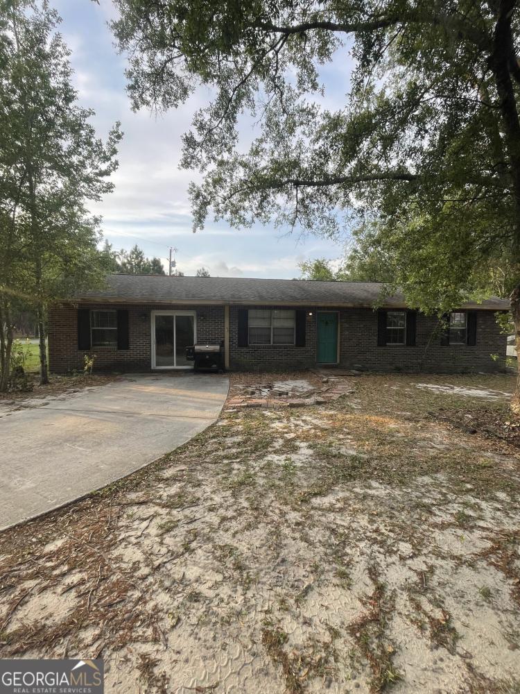 Currently Displayed Property Photo