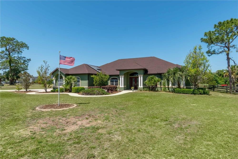 Currently Displayed Property Photo