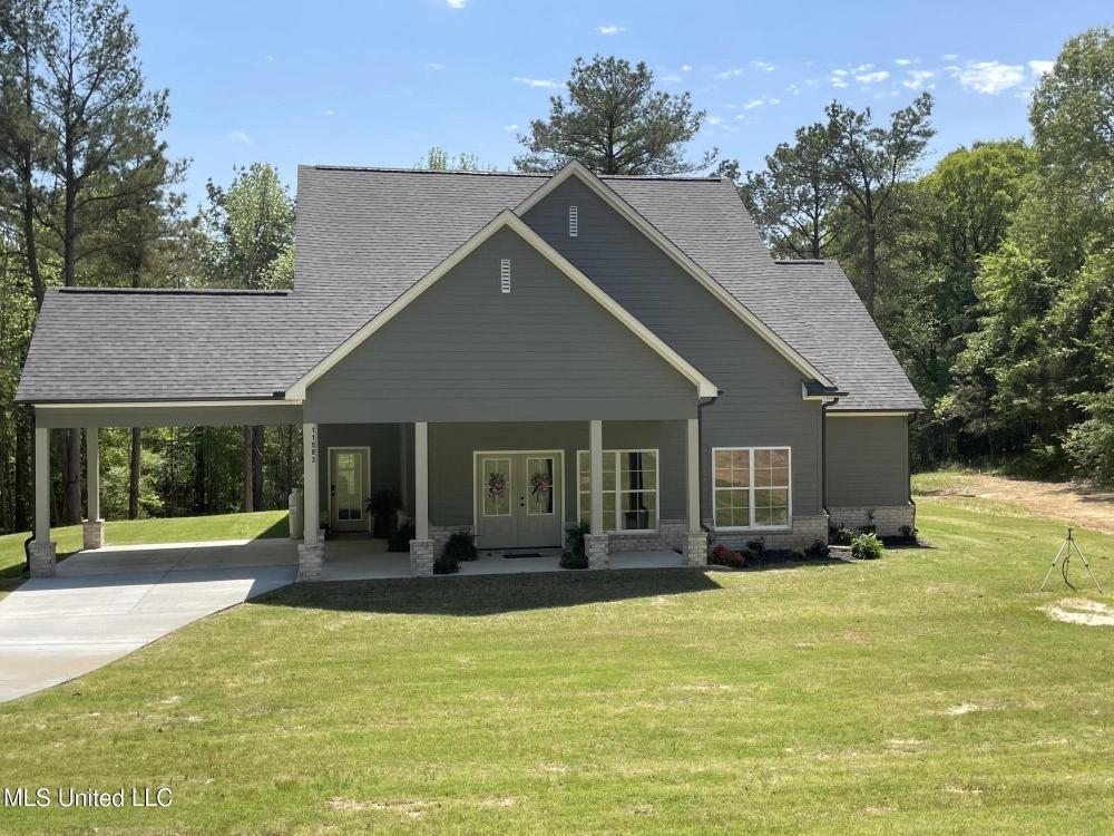 Currently Displayed Property Photo