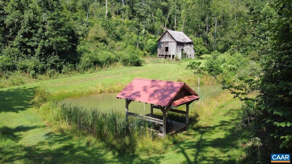 Currently Displayed Property Photo