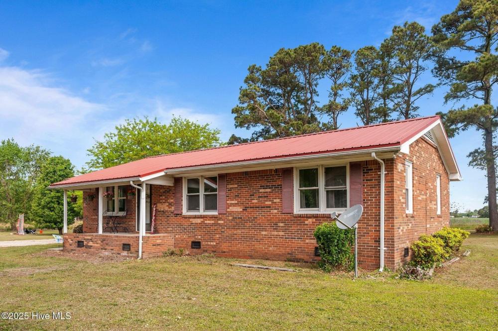 Currently Displayed Property Photo