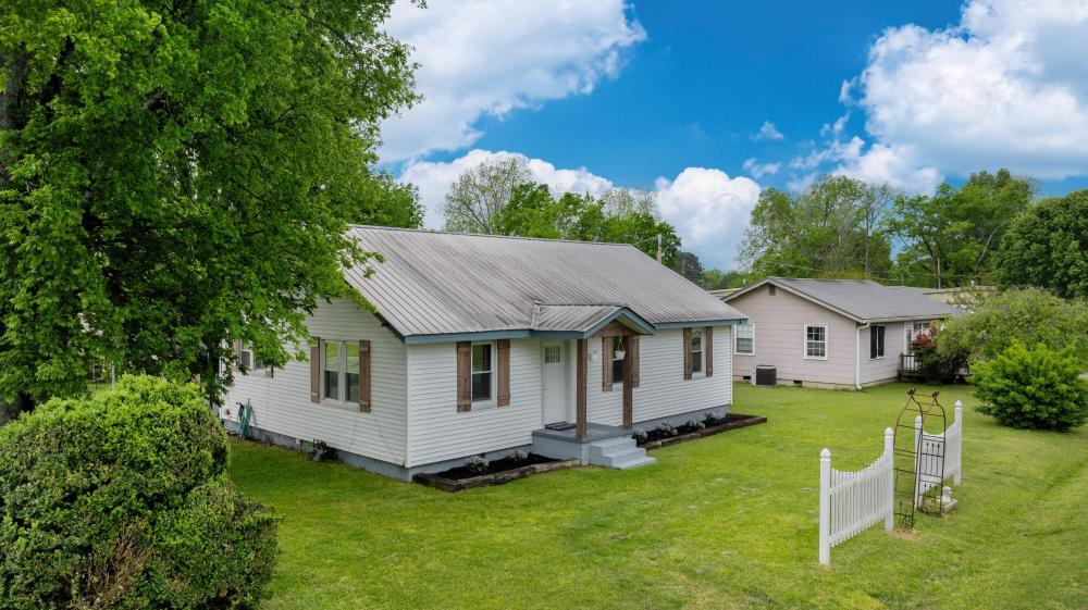 Currently Displayed Property Photo