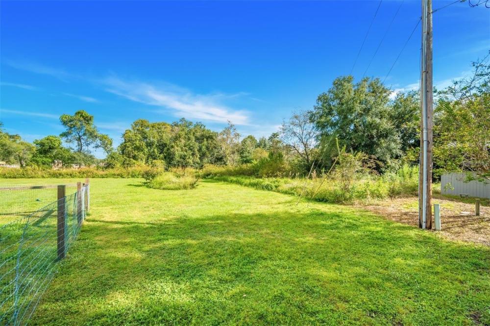 Currently Displayed Property Photo