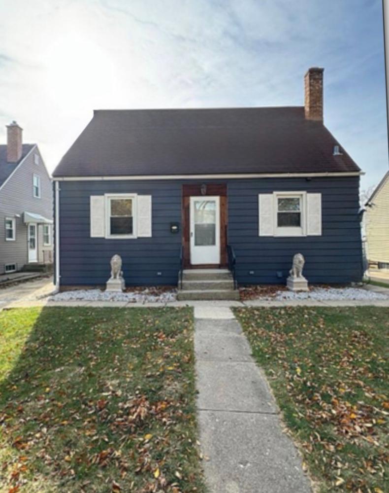 Currently Displayed Property Photo