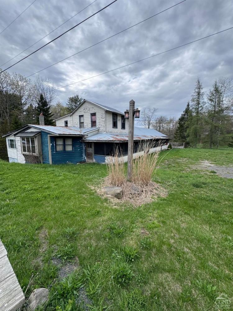 Currently Displayed Property Photo
