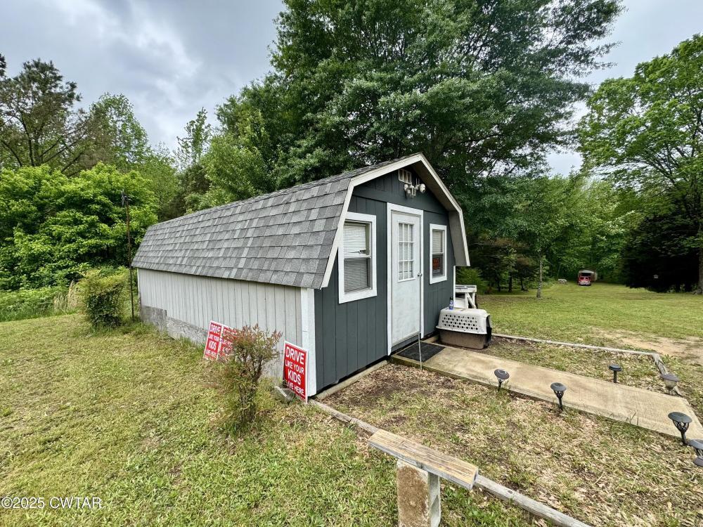 Currently Displayed Property Photo
