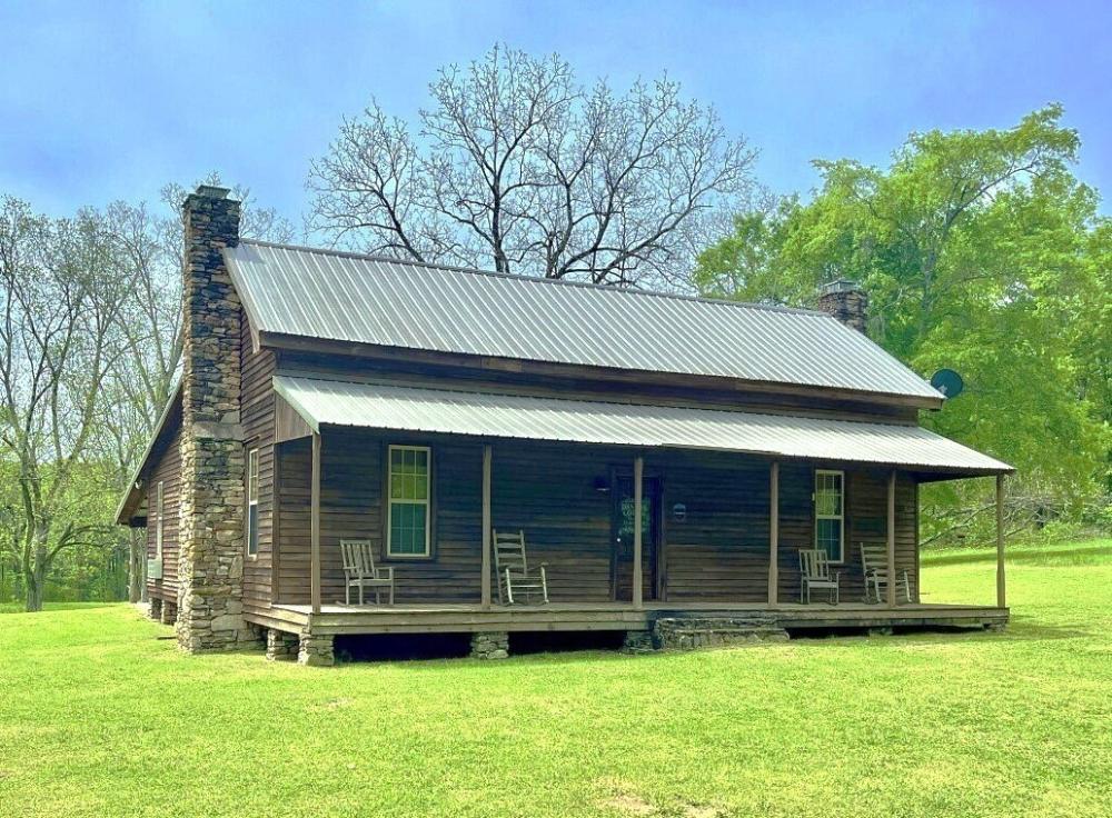 Currently Displayed Property Photo
