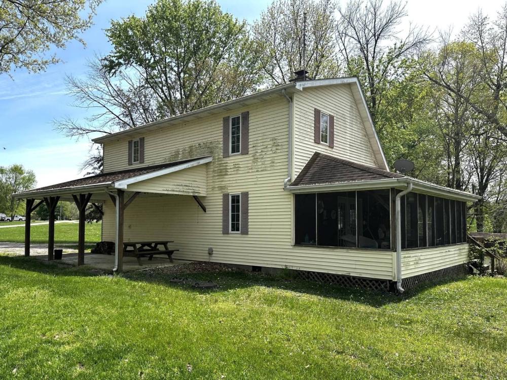 Currently Displayed Property Photo