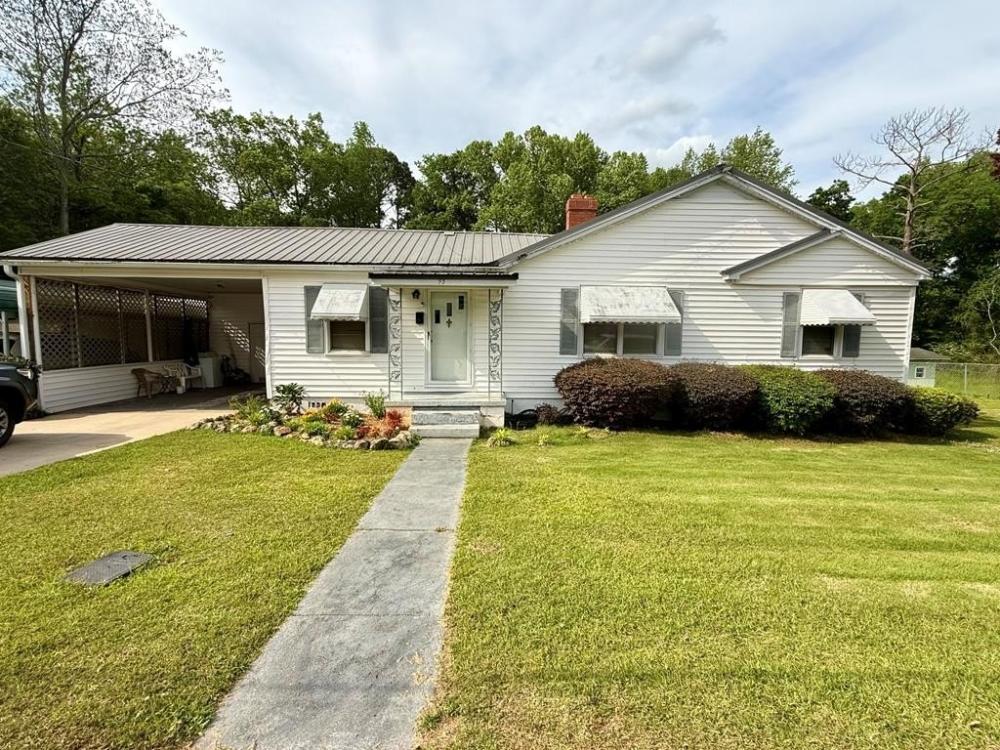 Currently Displayed Property Photo