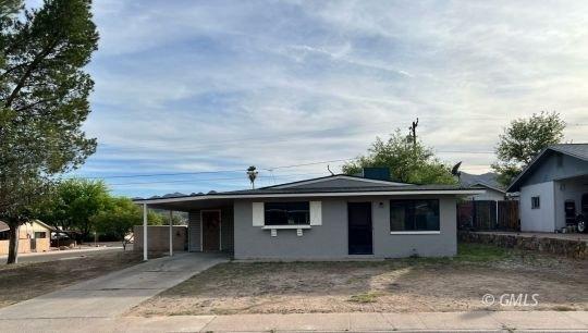 Currently Displayed Property Photo