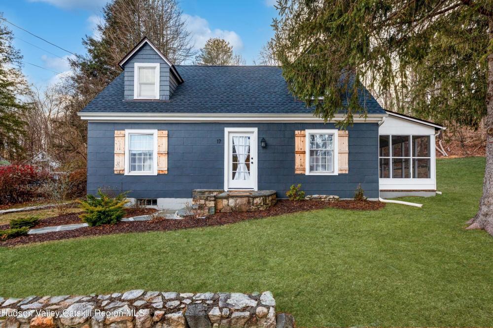 Currently Displayed Property Photo