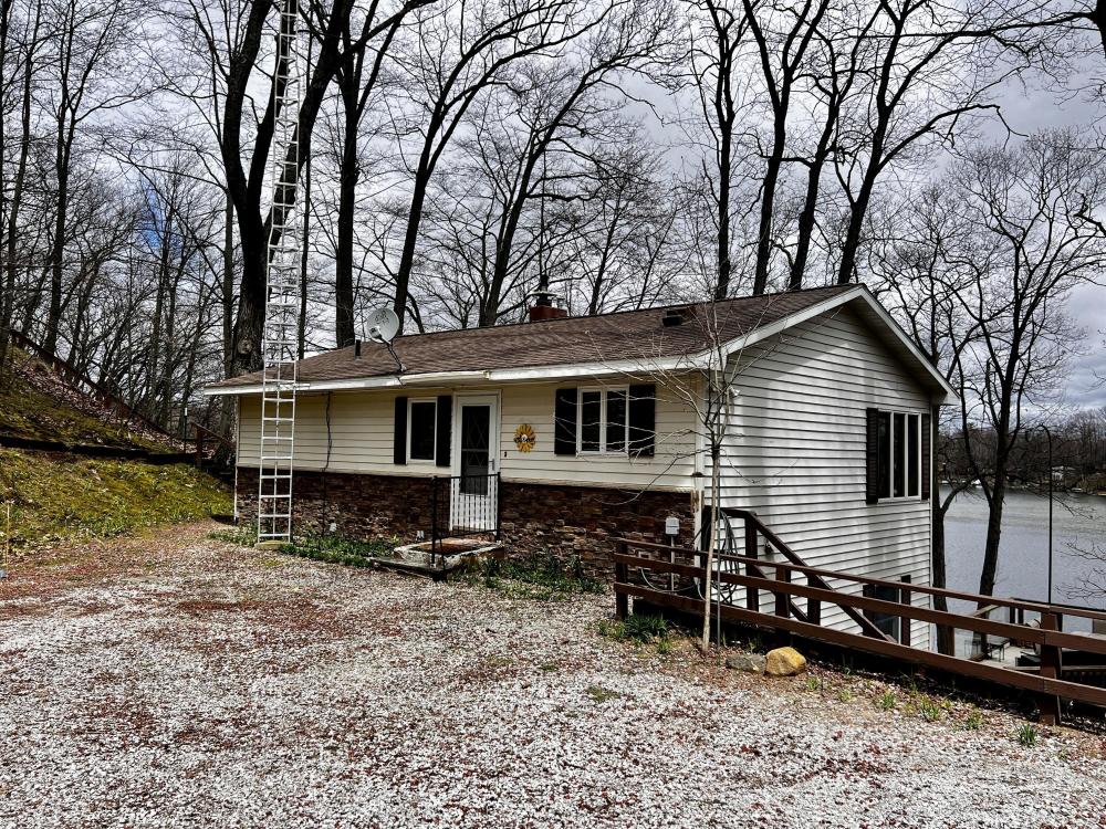 Currently Displayed Property Photo