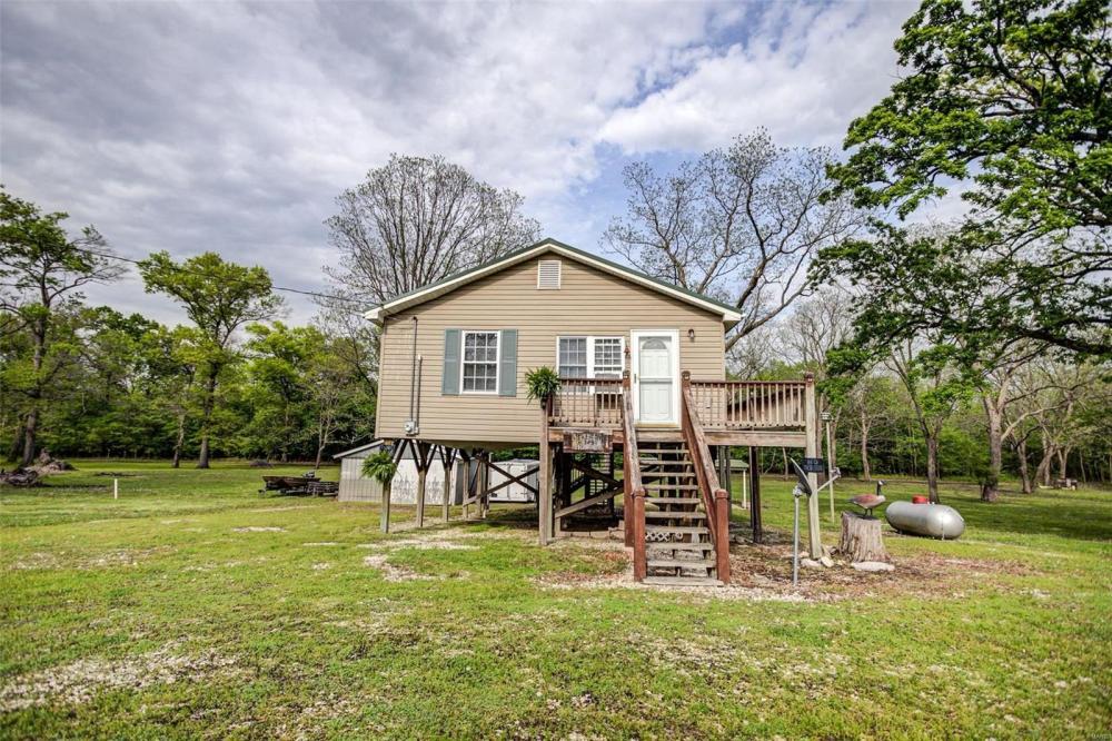 Currently Displayed Property Photo