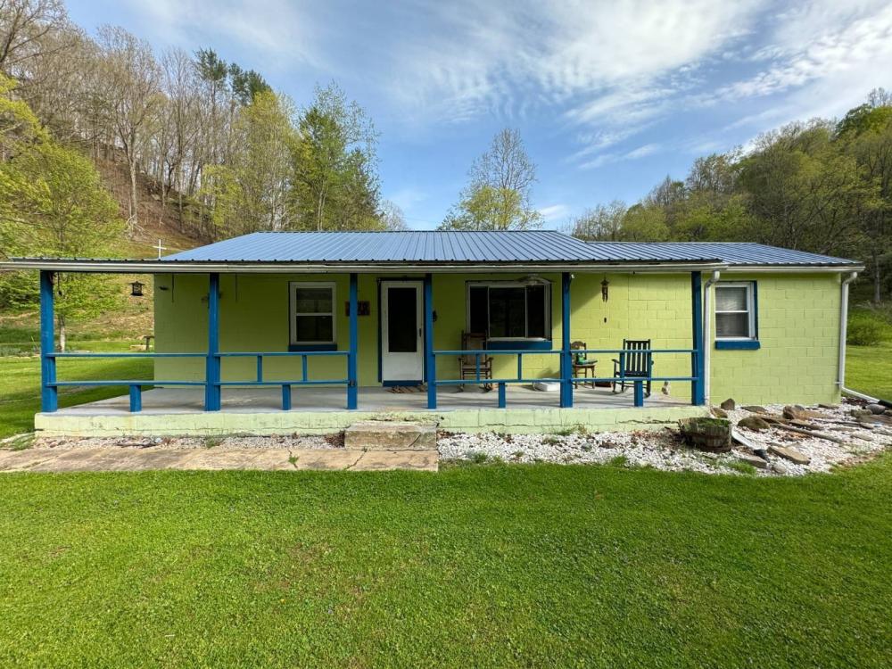 Currently Displayed Property Photo