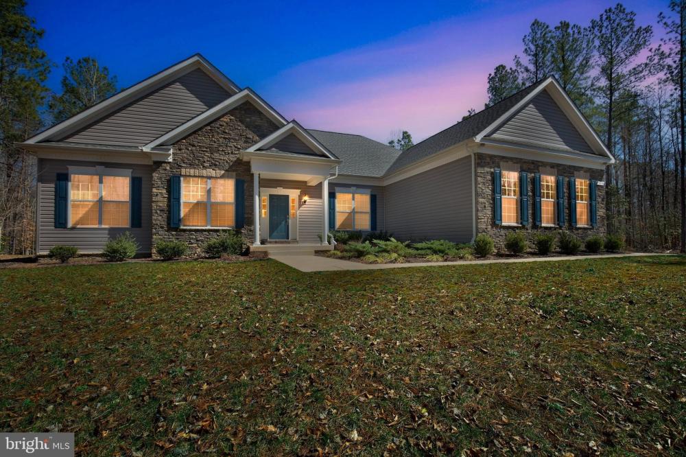 Currently Displayed Property Photo
