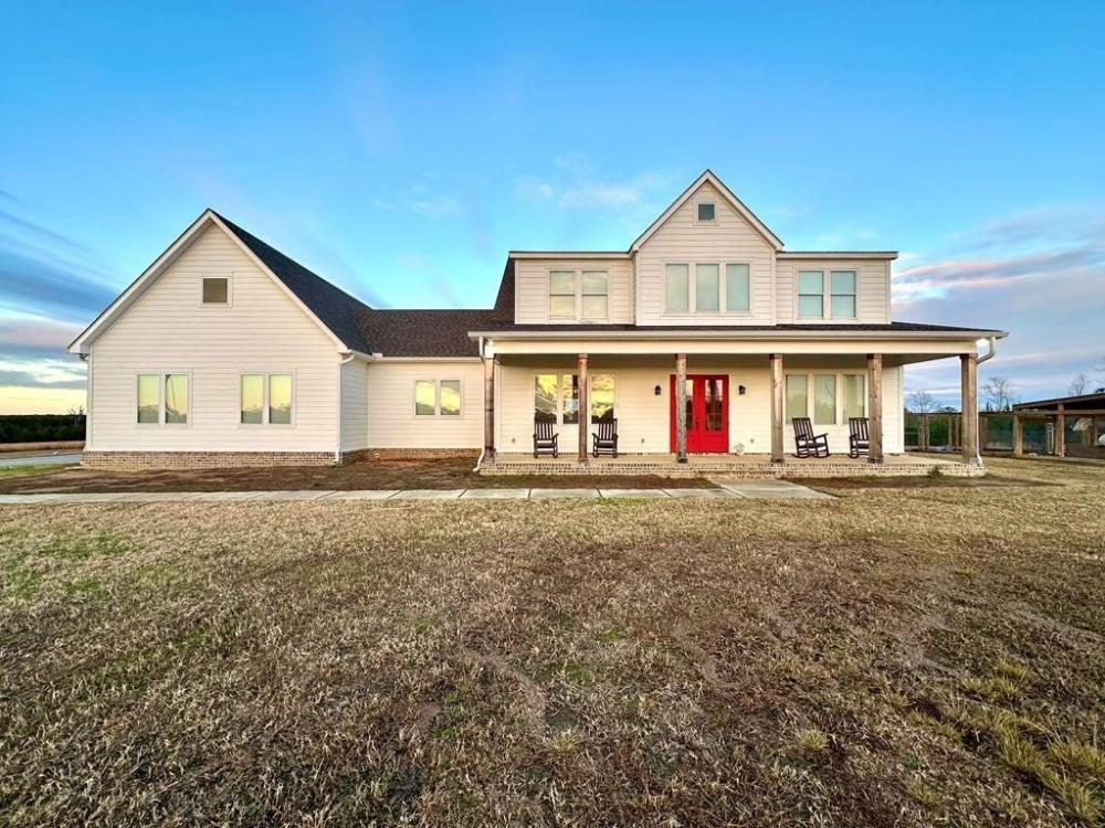 Currently Displayed Property Photo