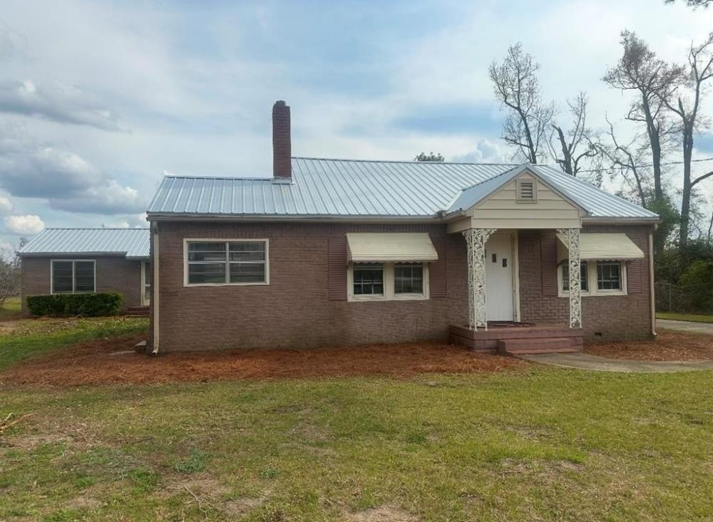 Currently Displayed Property Photo