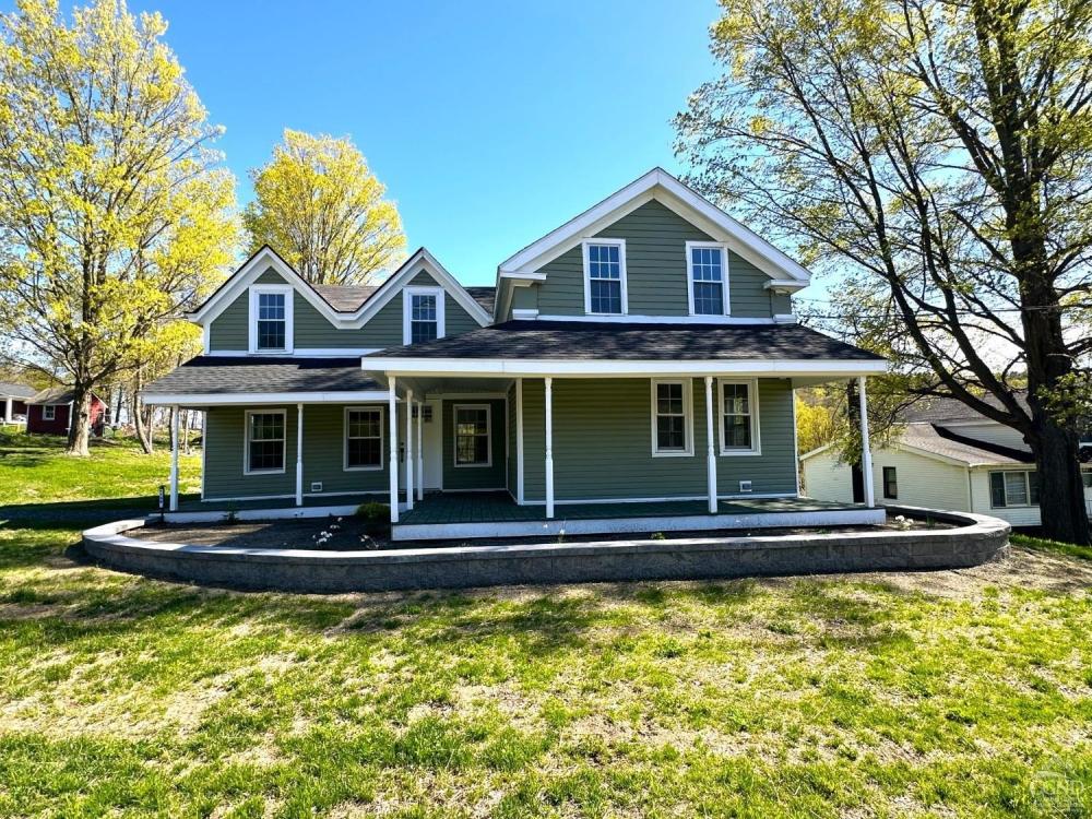 Currently Displayed Property Photo