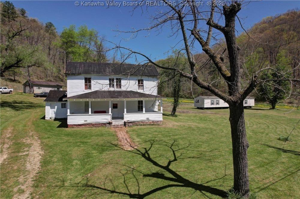 Currently Displayed Property Photo