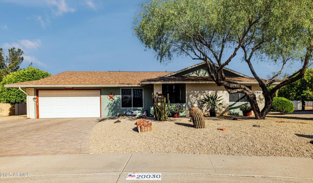 Currently Displayed Property Photo