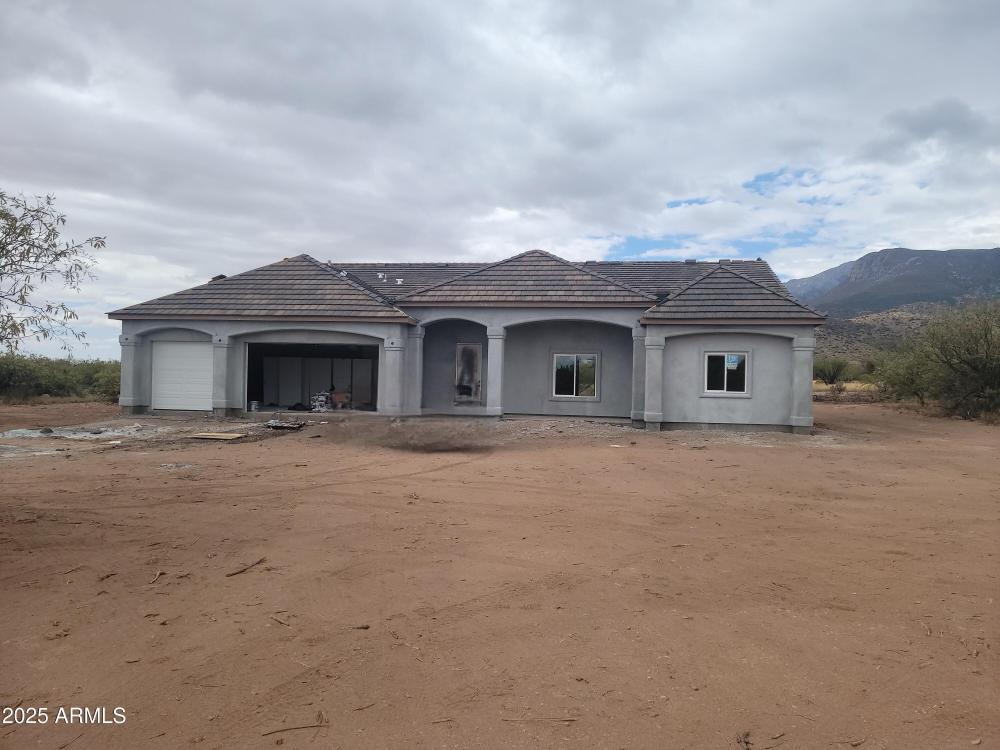 Currently Displayed Property Photo