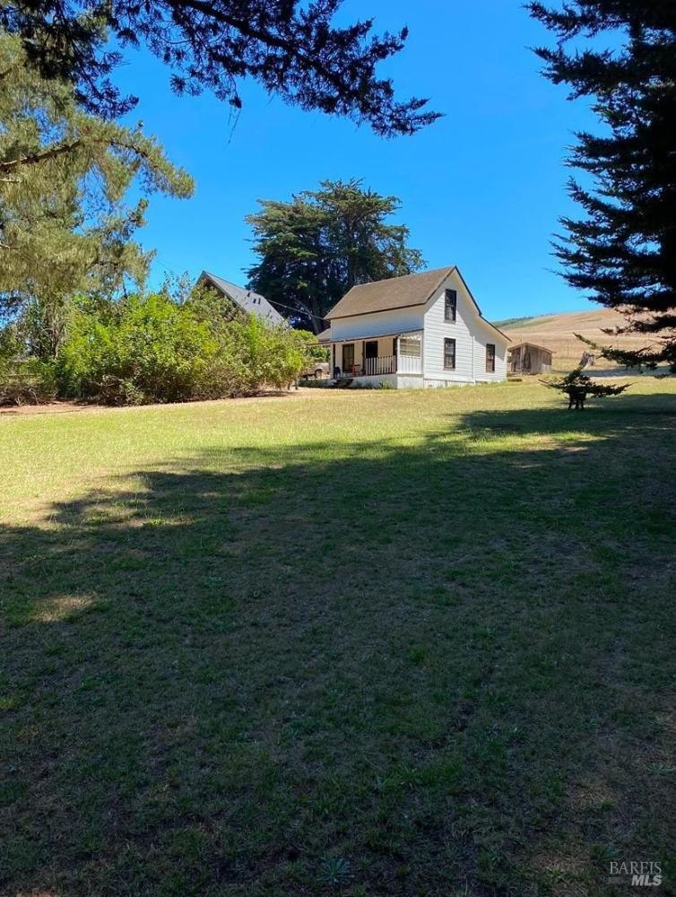 Currently Displayed Property Photo