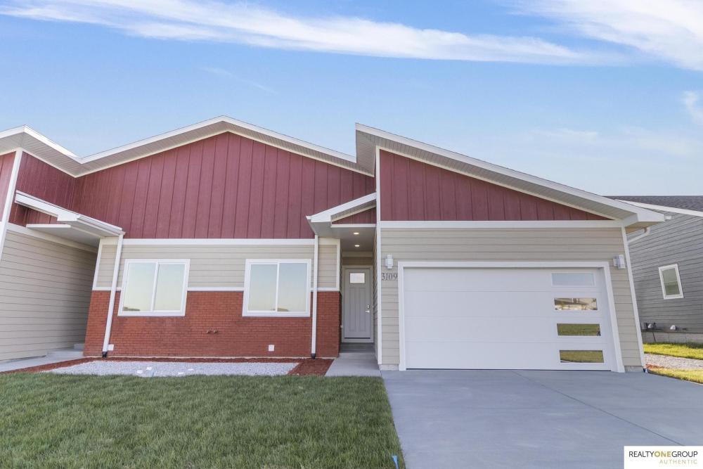 Currently Displayed Property Photo