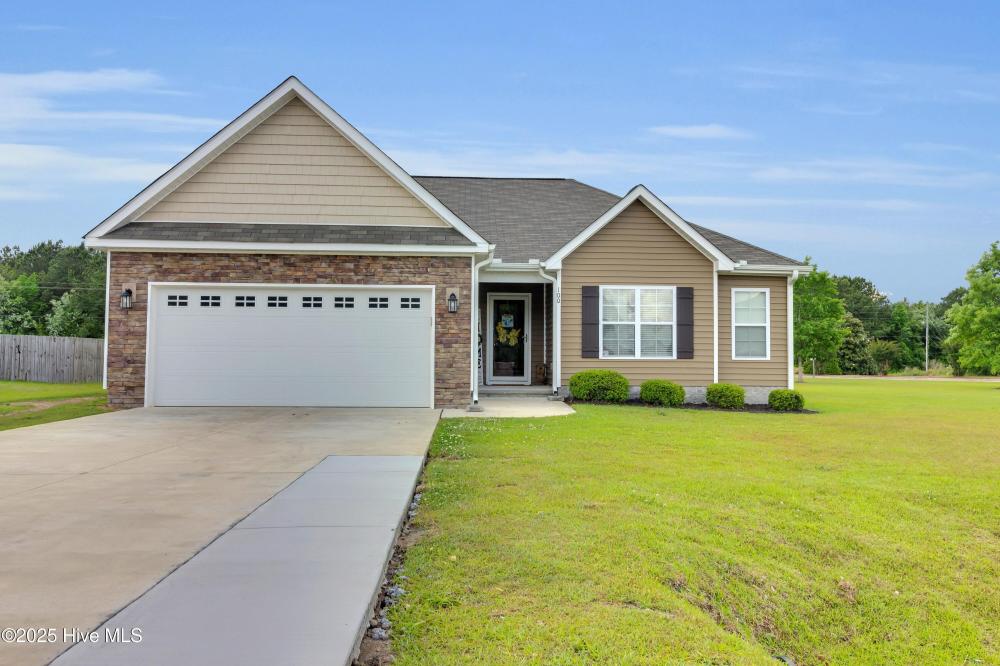 Currently Displayed Property Photo