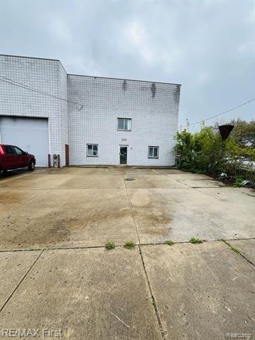 Currently Displayed Property Photo