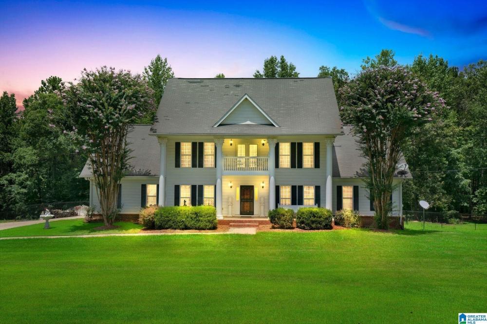 Currently Displayed Property Photo