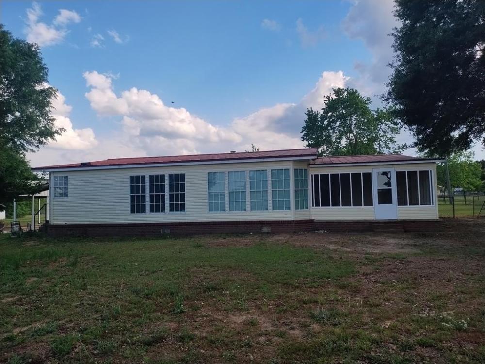 Currently Displayed Property Photo