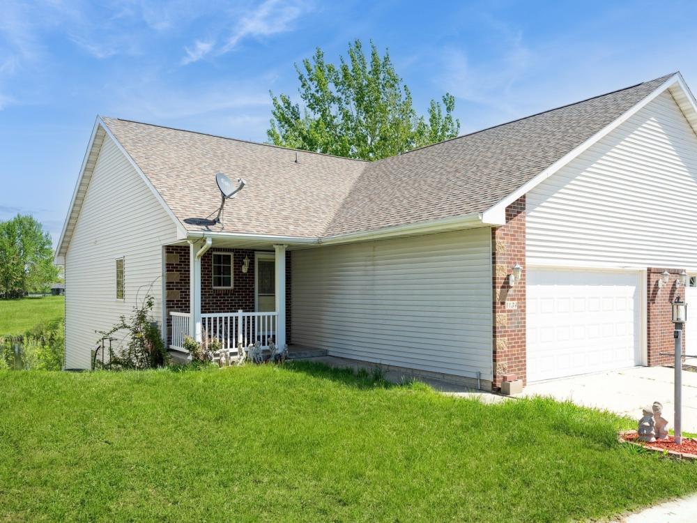 Currently Displayed Property Photo