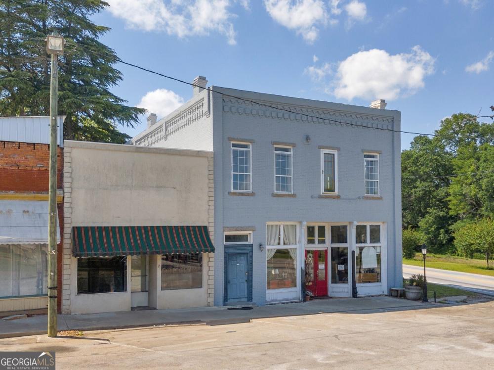 Currently Displayed Property Photo