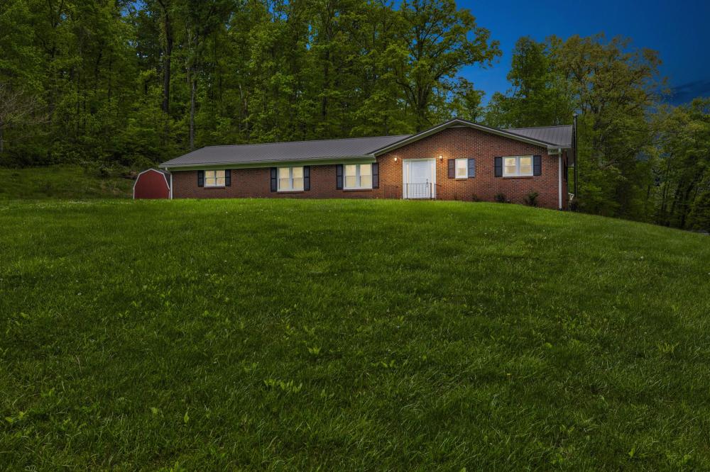 Currently Displayed Property Photo