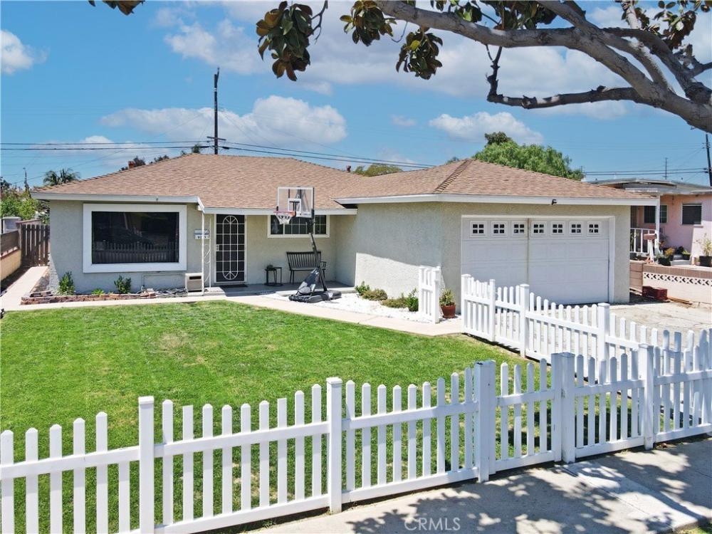 Currently Displayed Property Photo