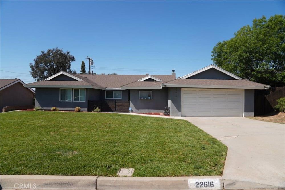Currently Displayed Property Photo