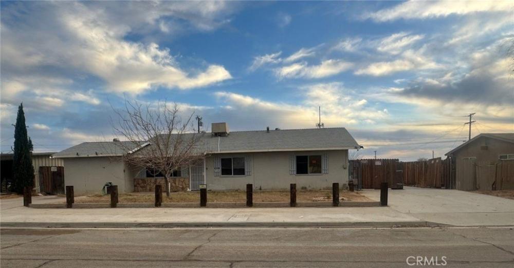 Currently Displayed Property Photo
