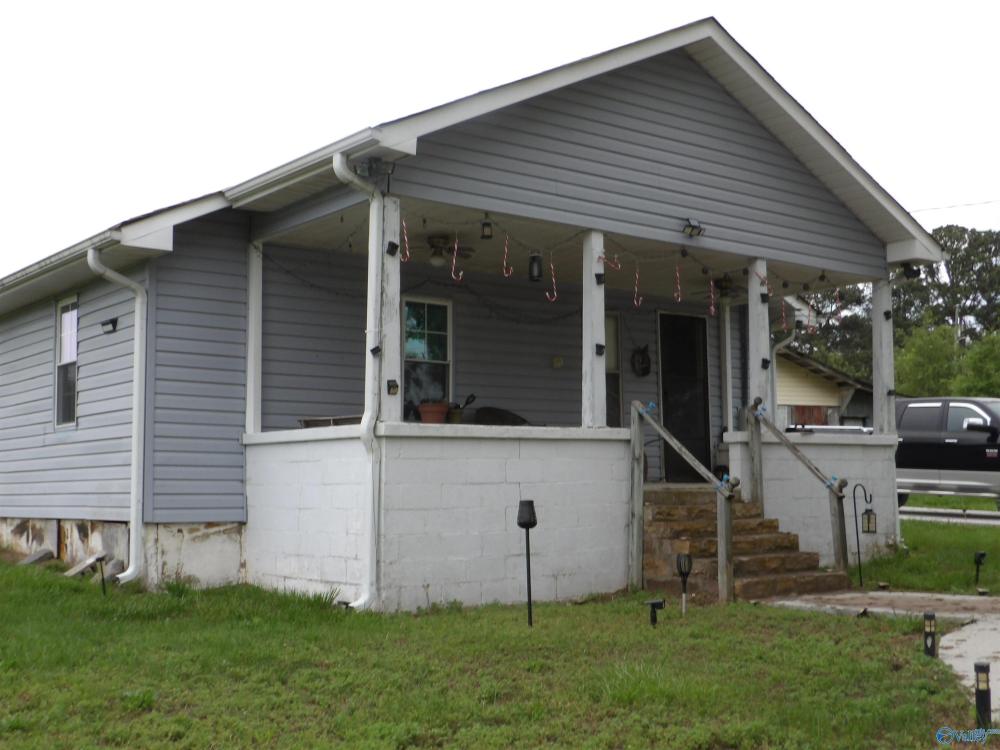 Currently Displayed Property Photo