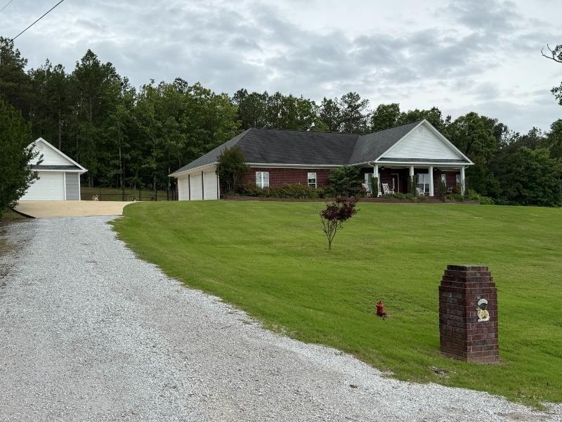 Currently Displayed Property Photo