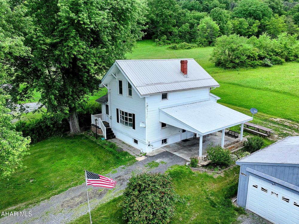 Currently Displayed Property Photo