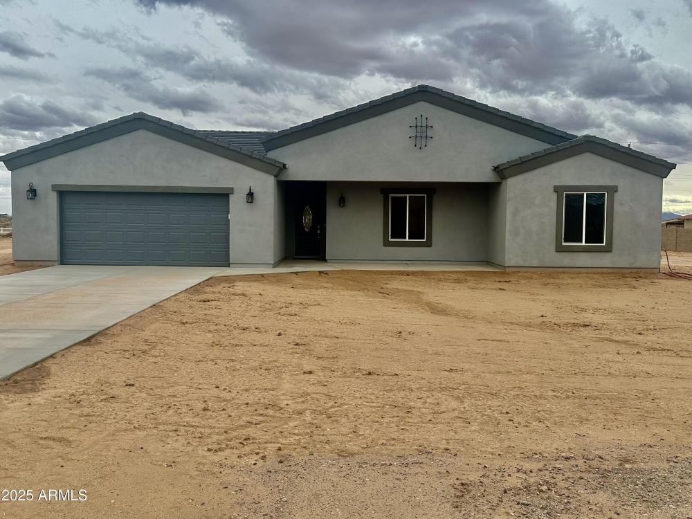 Currently Displayed Property Photo